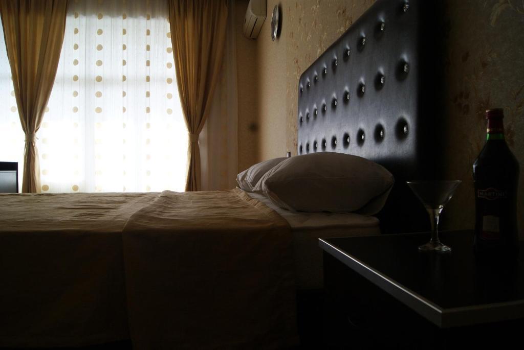 Avand Hotel Baku Pokoj fotografie